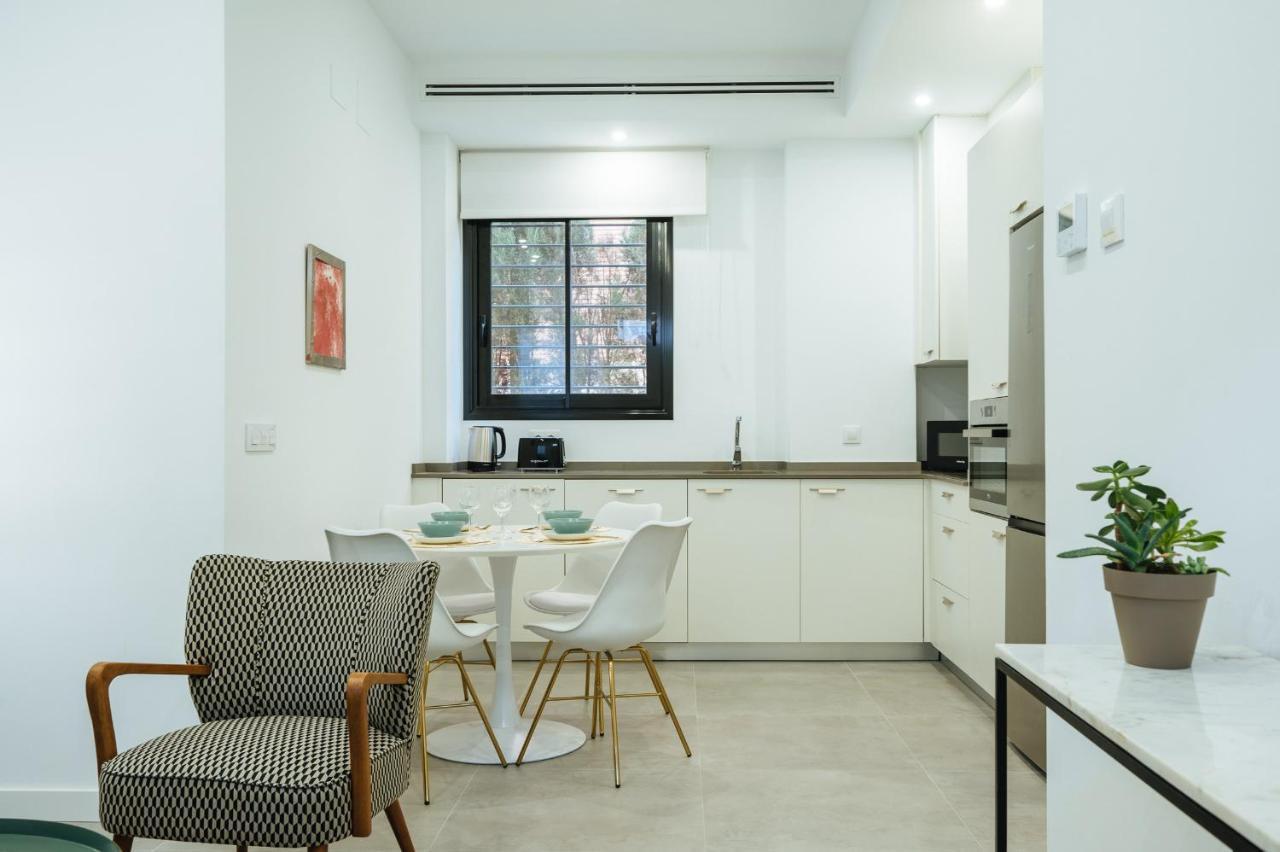 Urban Pulses Nervion Apartment Seville Luaran gambar